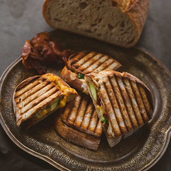 Steinofen Toscana – Rezept Avocado Bacon Grilled Cheese Sandwich (5) Steinofen Toscana - Rezept Avocado Bacon Grilled Cheese Sandwich (5)